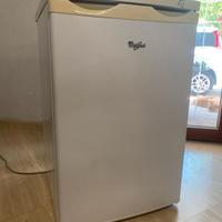 Congelatore verticale Whirlpool AFB 601 AP