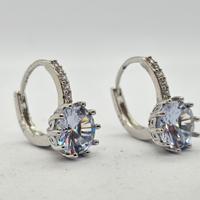 Orecchino ad anello zircone cubic