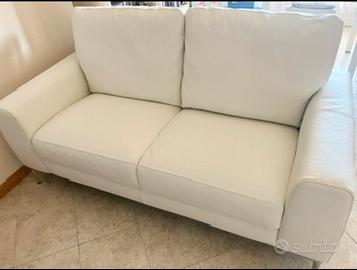 Divano due posti pelle  Poltrone Sofa come nuovo