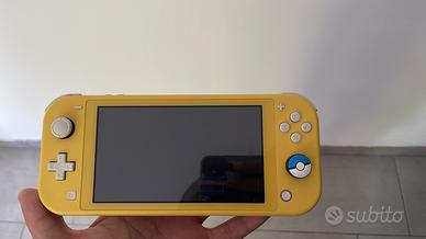 Nintendo Switch,Pokémon lets go pikachu,pokeball