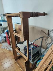 1 tavolo smontato con piano in formica 