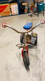 Bicicletta Giordani rossa a batteria