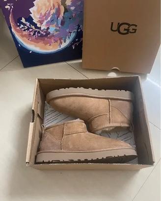 UGG Classic Ultra Mini