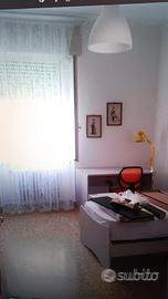 Camera per studentessa o lavoratrice