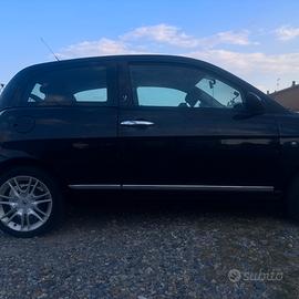 Lancia y 1.4 Benz