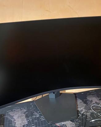 Monitor gaming LG ultragear QHD 32” 180hz