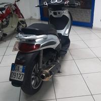 B E V E R L Y  4 0 0 ie