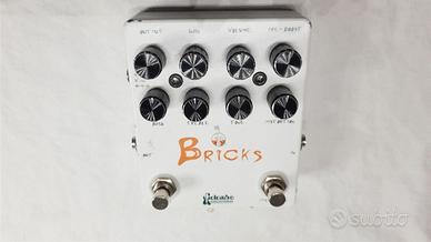 pedale chitarra elettrica e basso BRICKS