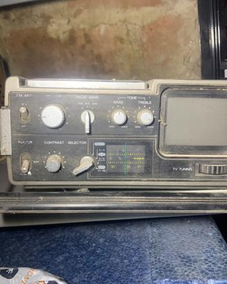 Radio antica giapponese