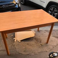 Tavolo in legno allungabile