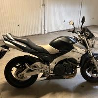 Suzuki GSR 600 - 2006