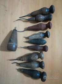 antichi attrezzi da calzolaio