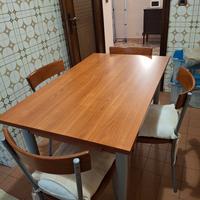 Tavolo cucina + 4 sedie