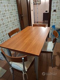 Tavolo cucina + 4 sedie