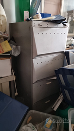 Cassettiere e mobile.ferro