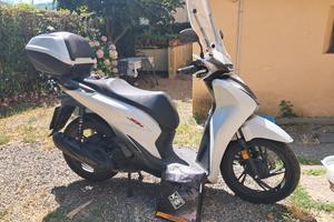 Honda SH sport 125 2600 km Praticamente nuova 