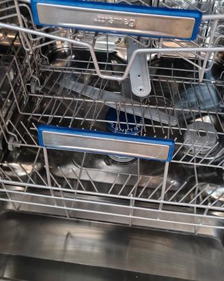 lavastoviglie incasso Smeg 