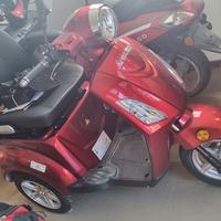 Scooter tre ruote Veleco ZT15