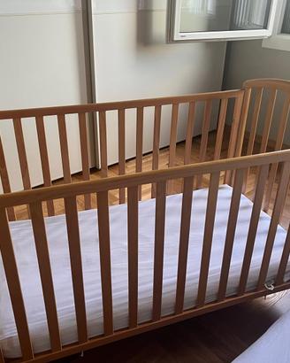 Culla con materasso in legno