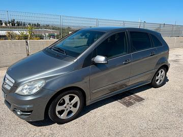 Mercedes Classe B200 Sport 140CV