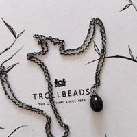 collana Trollbeads con pietra onice 