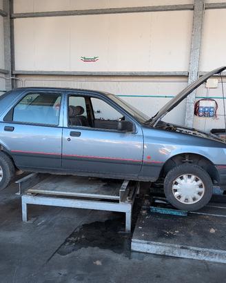 Ford sierra  4x4 solo per ricambi