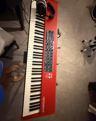 Nord Piano 4 perfetto, no scambi