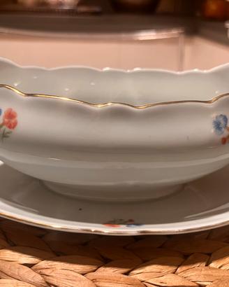 Piatto da portata in ceramica con profilo in oro
