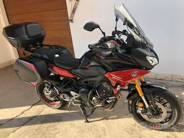 Moto Yamaha Tracer 900 GT