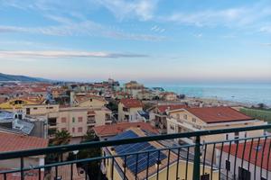 Appartamento nuovo con 3 camere e 2 bagni