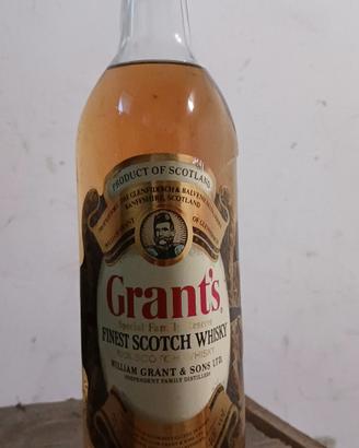 Bottiglia  Grant's Scotch Whisky vintage anni '70