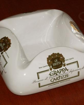 Posacenere pubblicitario in ceramica Seven Houses