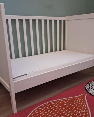 Lettino SUNDIVIK + materasso SKONAST - come nuovo