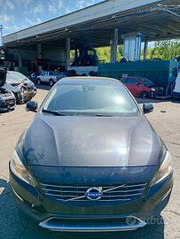 Volvo V60 SW Anno 2015 | Veicolo Intero | SOLO PER