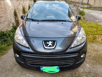 Peugeot 207 - 2009