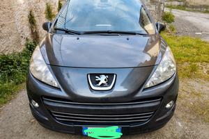 Peugeot 207 - 2009