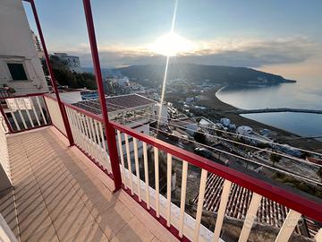 Appartamento con vista mozzafiato Peschici, leggi