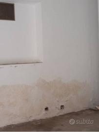 Immobile in asta di 71 m² con più di 5 locali a Ro