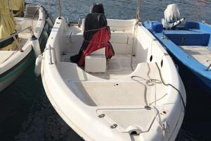 Barca a motore 4m e 80