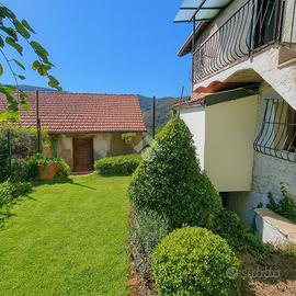 CASA INDIPENDENTE A TRIORA