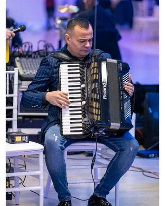 Roland fr7x  2200e
