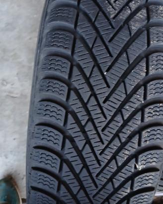 gomme Pirelli cinturato Winter 185/65 R15 88T