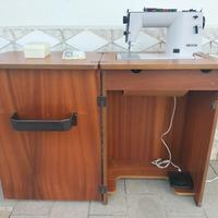 Macchina da cucire Necchi 564 montata su mobile 