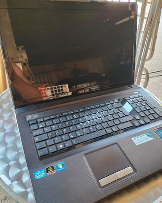 ASUS 17" COREI7 guasto 
