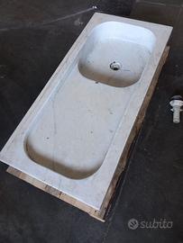 Lavandino cucina in pietra con sgocciolatoio 