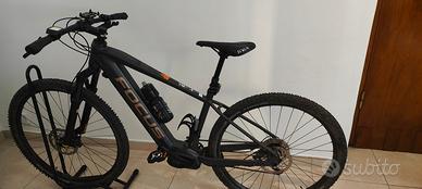 mountain bike elettrica Focus jarifa 2 6.7 nime