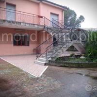 Villa singola 170mq con giardino a Pedara