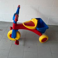 Triciclo a pedali bambino