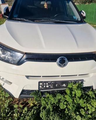 ssangyong tivoli 