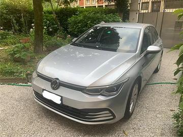 VOLKSWAGEN GOLF VIII HYBRID